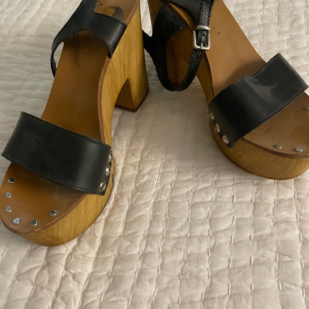 Steve Madden Black Platform Sandals with Chunky Heel